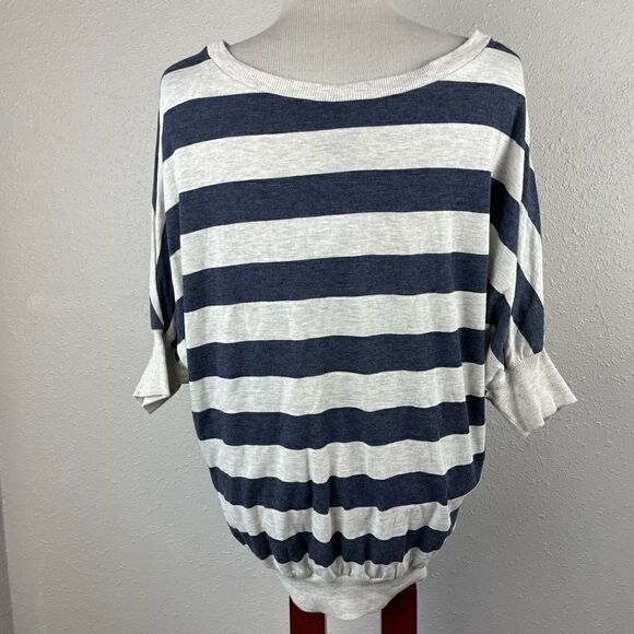NWT Decoded Gray and Blue Striped Top Size L - Picture 1 of 6